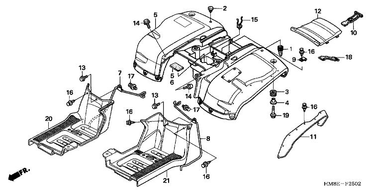 REAR FENDER ('05)