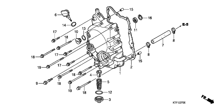 RIGHT CRANKCASE COVER