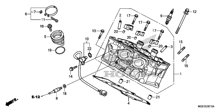 CYLINDER HEAD (REAR)