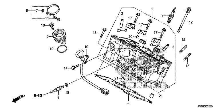 CYLINDER HEAD (REAR)